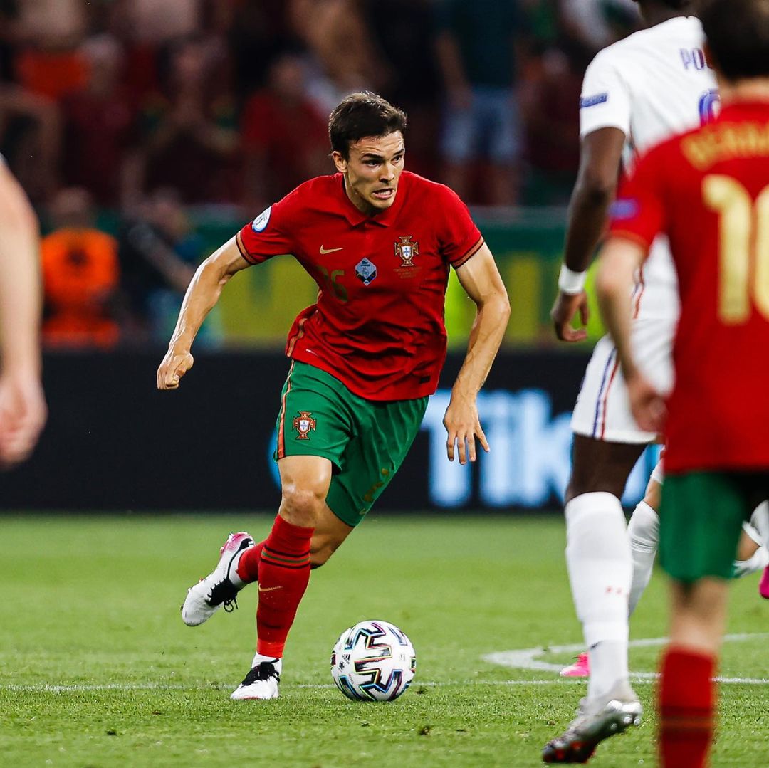 九游APP-葡超今夜走向成谜，金州勇士队长鼓劲，话题不断，身体对抗强度拉满(巴黎奥运会奖牌榜)