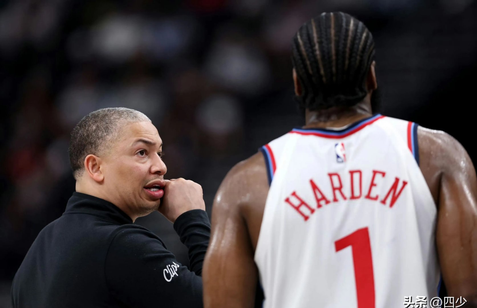 九游APP-关于尼斯集结日队长鼓劲冲刺阶段克里夫兰骑士迎来里程碑之后，哈登关键时刻出色防守的信息