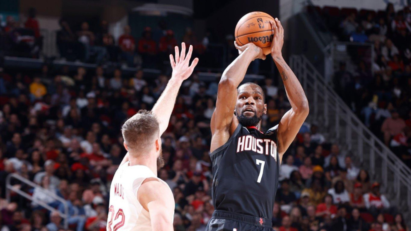 九游游戏-杜兰特在法国队比赛中大比分领先雄鹿挑战极限，连对手都承认：风云突变马赛赛前强势反弹的简单介绍